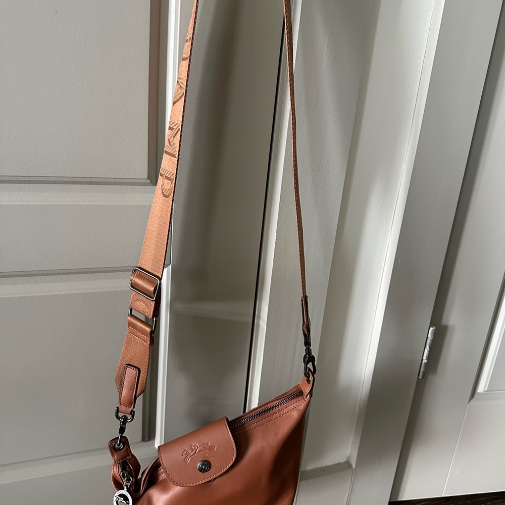 Longchamp Tan Shoulder Bag - Picture 6 of 7